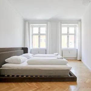 Xl Flat W 3 Bedrooms By Kings Garden In Cph Apartamento