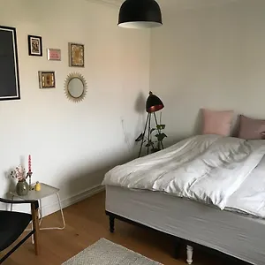 Charming Private Room, With Kitchen And Private Bathroom Privatunterkunft